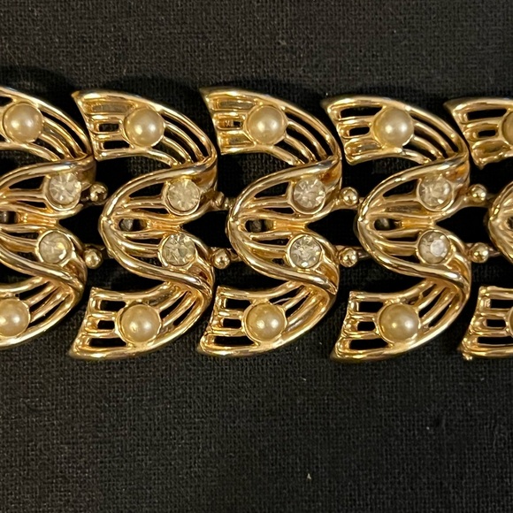 Vintage Coro Bracelet - Picture 6 of 12